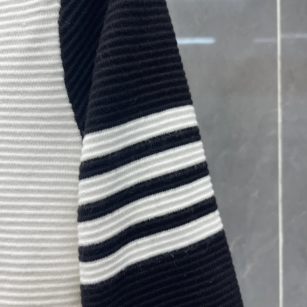 Fendi FF Logo Intarsia Knit Sweater Black - 5
