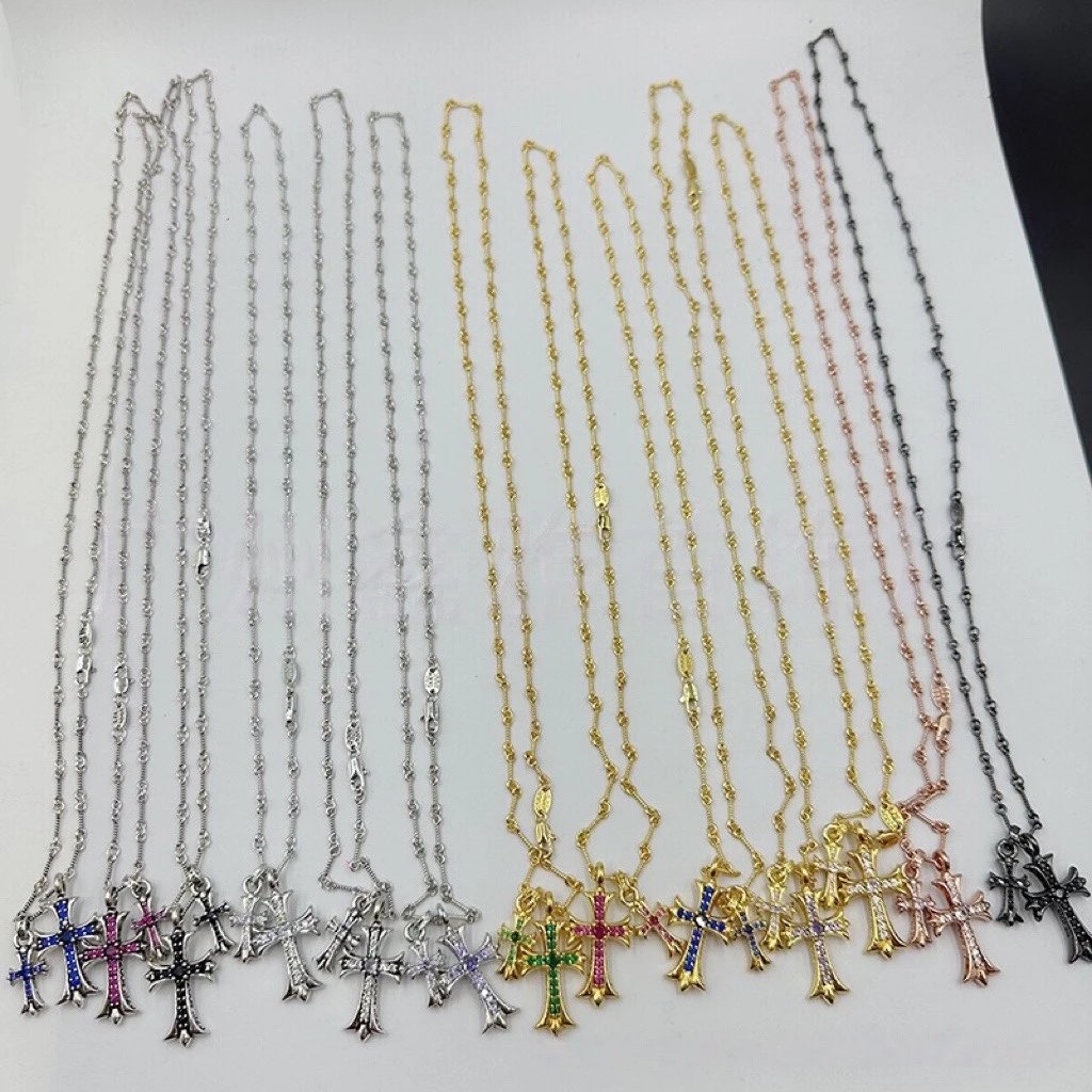 Cross Pendant Neckla