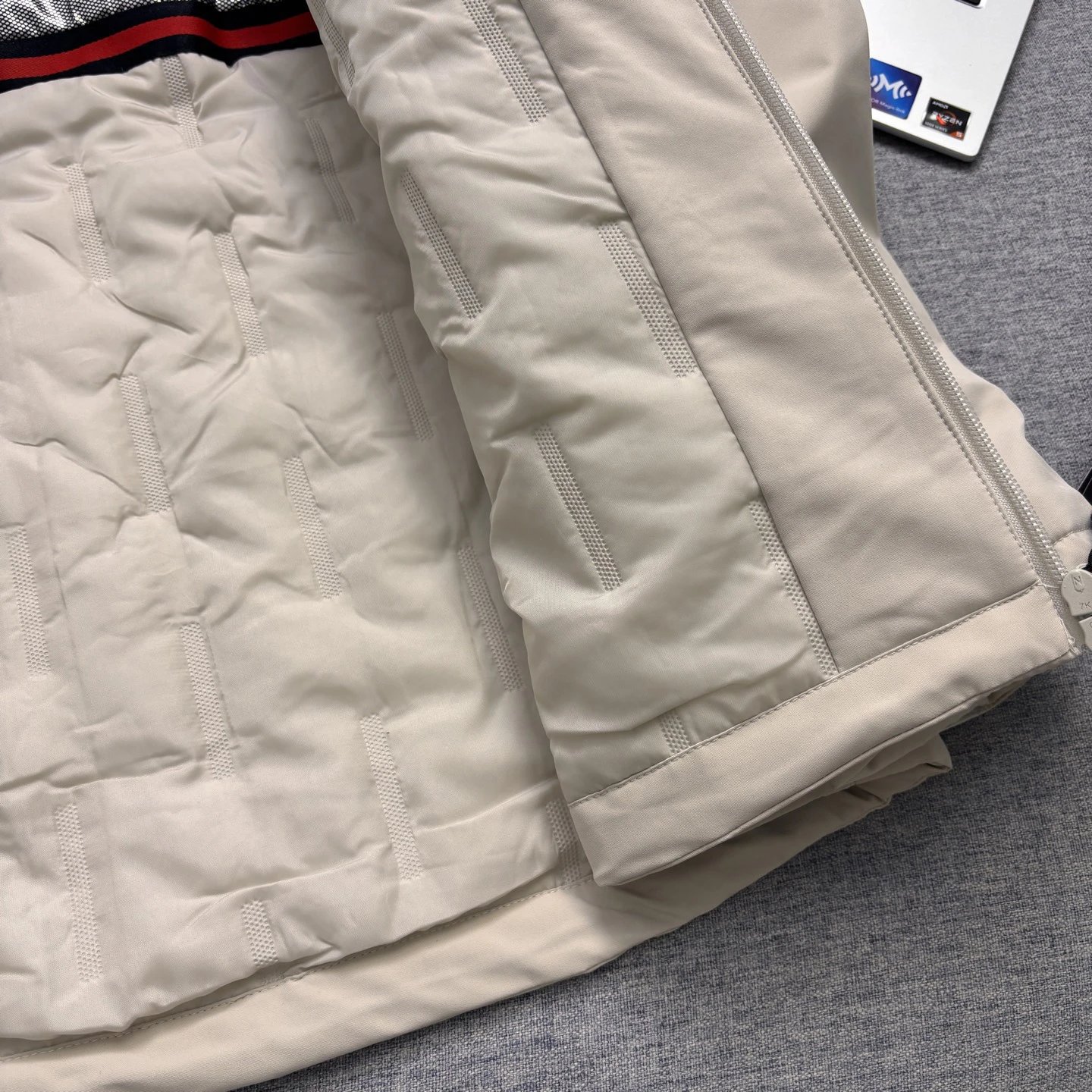 Stone Island Hooded Windbreaker Beige Outerwear - 10