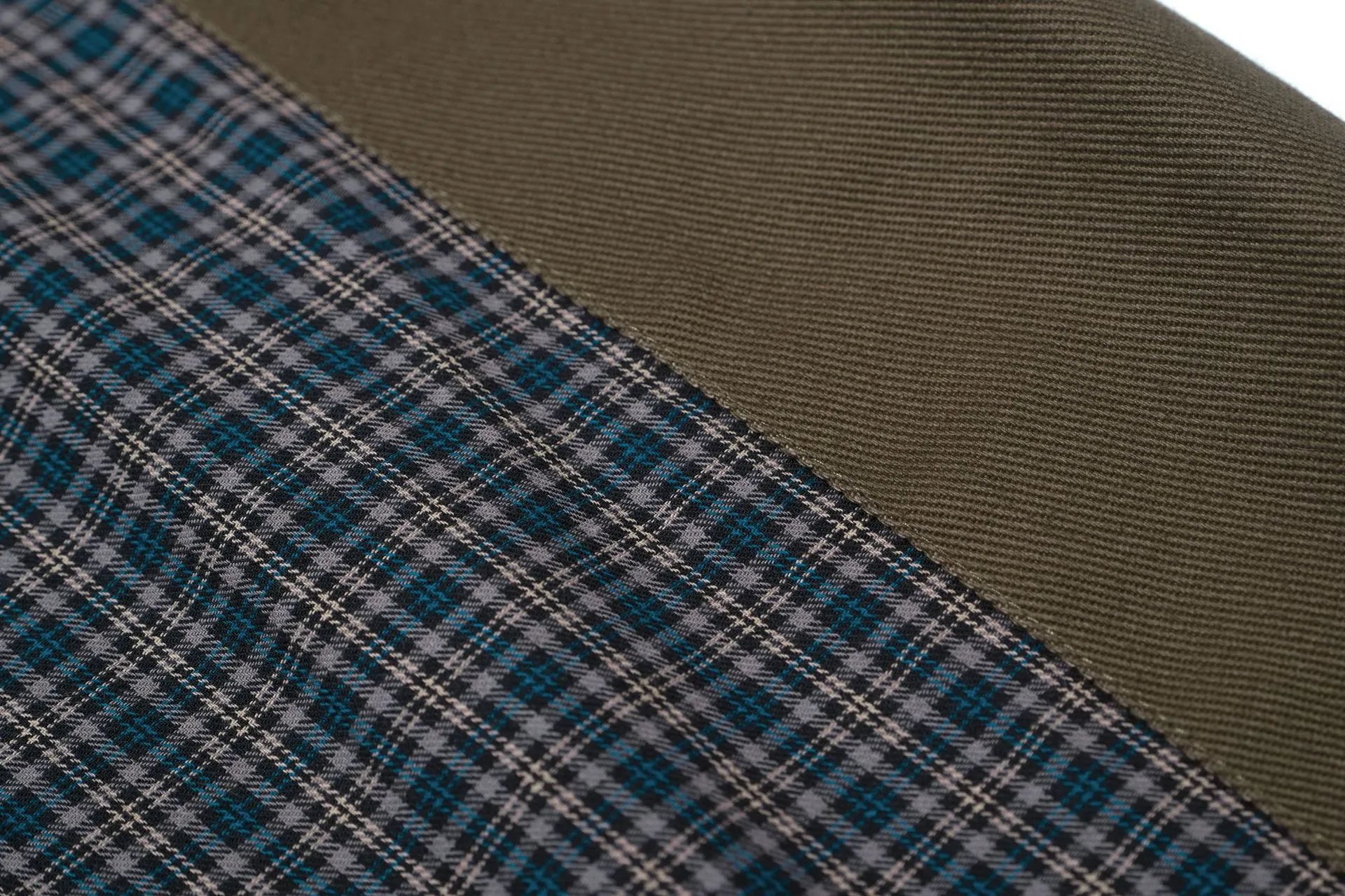 Acne Studios Plaid Shirt with Contrast Sleeves Red Beige - 12