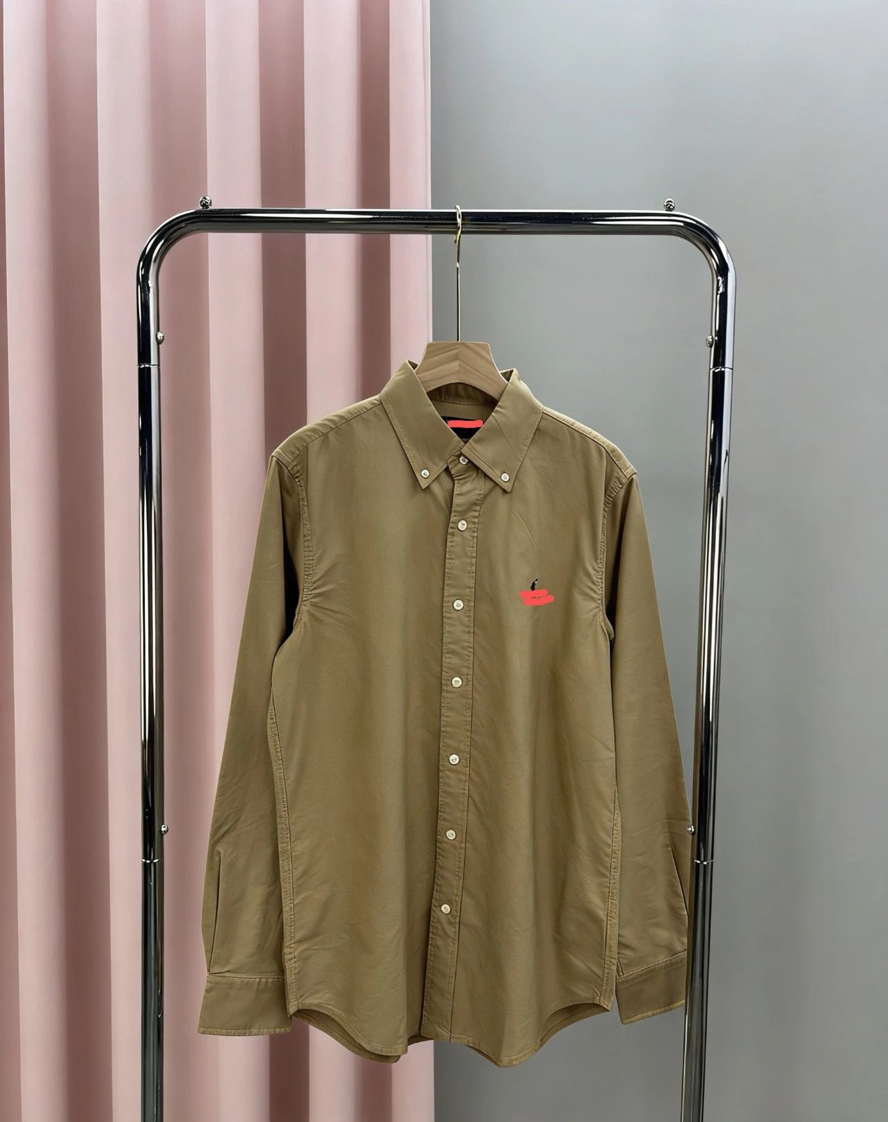 Design Pink Button-Down Shirt with Embroidered Logo - 5