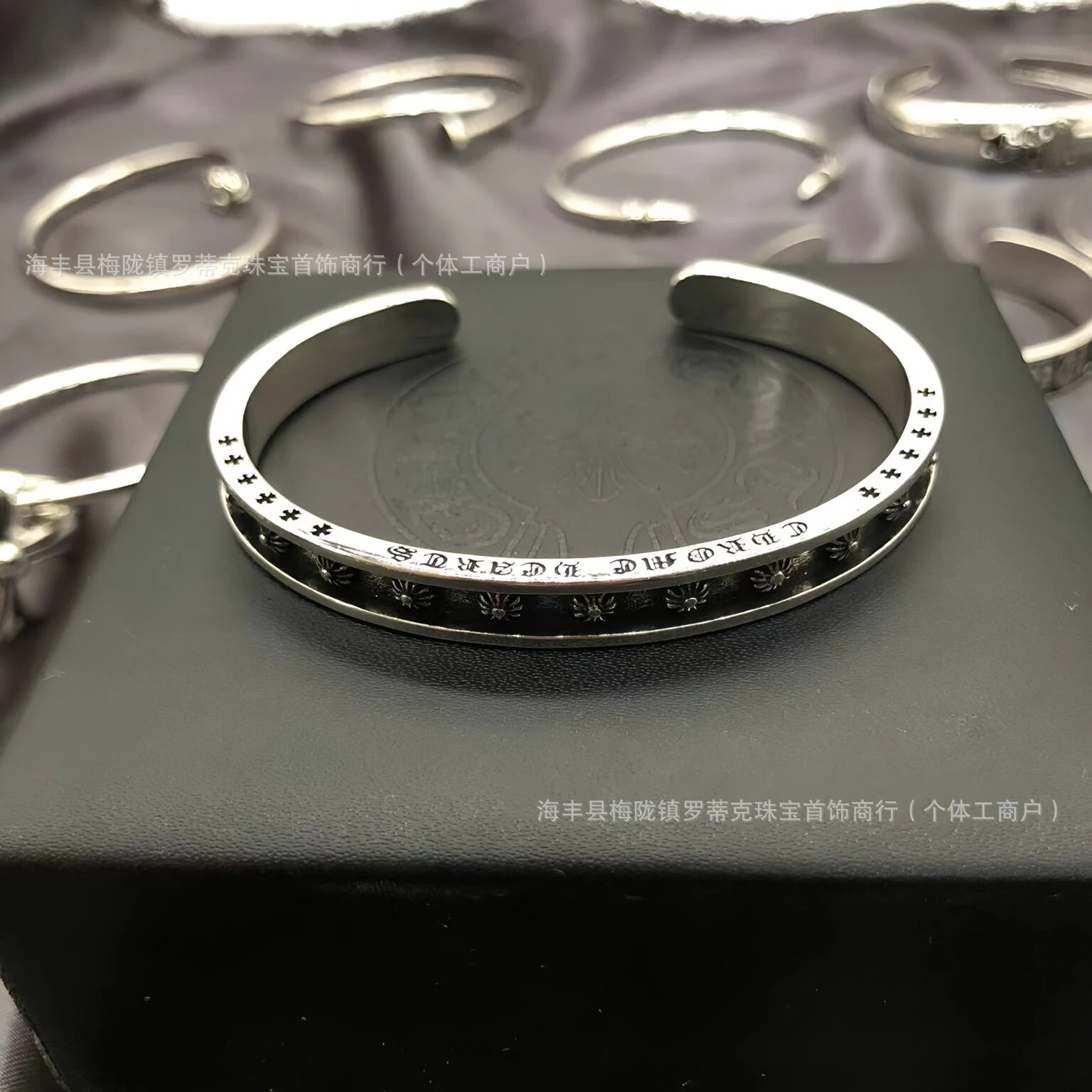 Design Handcrafted Floral Silver Cuff Bracelet Jewelry - 9