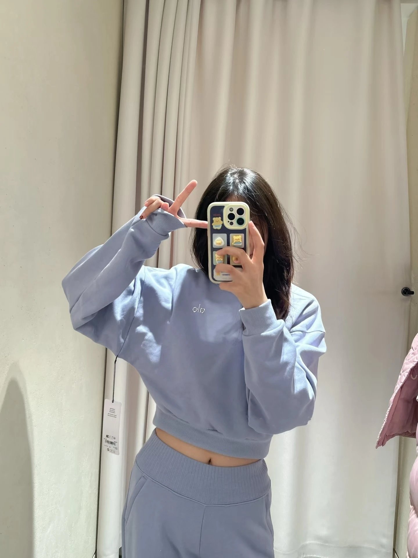 Alo Cropped Sweatshirt and Shorts Set Black Activewear - 23