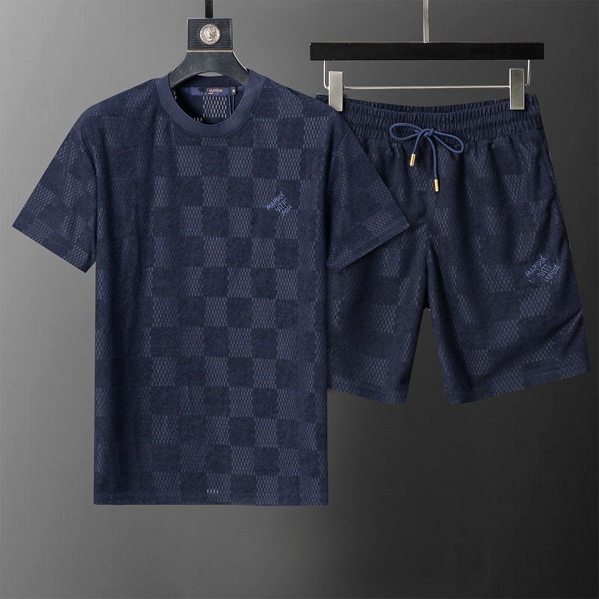 Louis Vuitton Matching Sets Short-Sleeve T-Shirt and Shorts Set — 6633 Royal blue