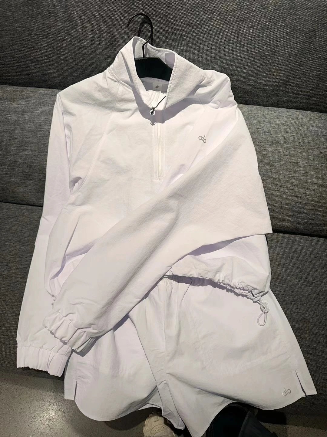 Alo Windbreaker Jacket and Shorts Set White Activewear - 3