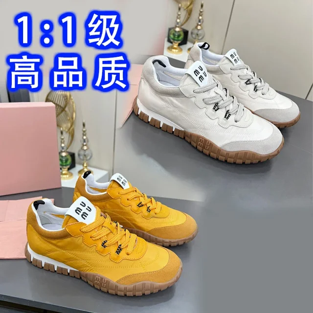 Miu Sneakers Low-Top Lace-Up Gum-Sole product detail image 2
