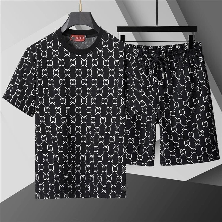Louis Vuitton Matching Sets Short-Sleeve T-Shirt and Shorts Set — 95195 black