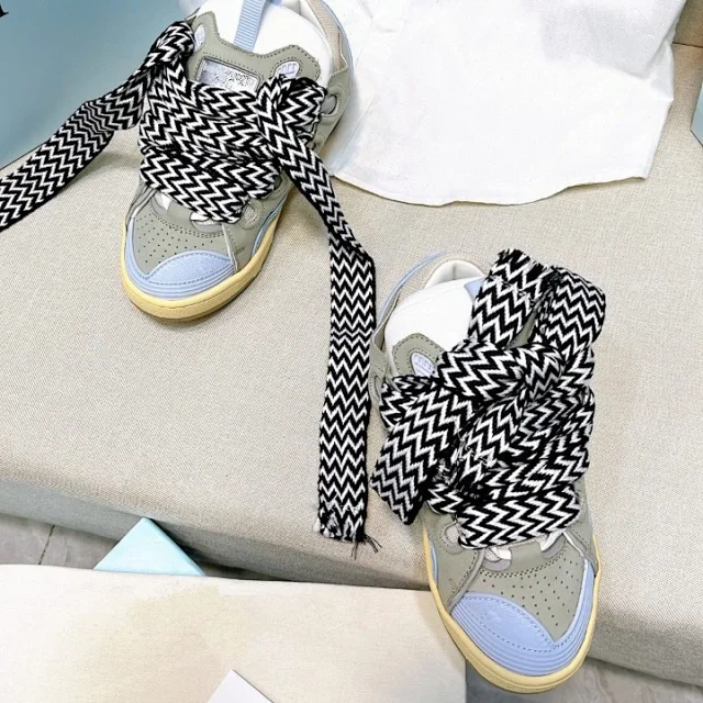 Lanvin Sneakers Curb oversized-lace product detail image 2