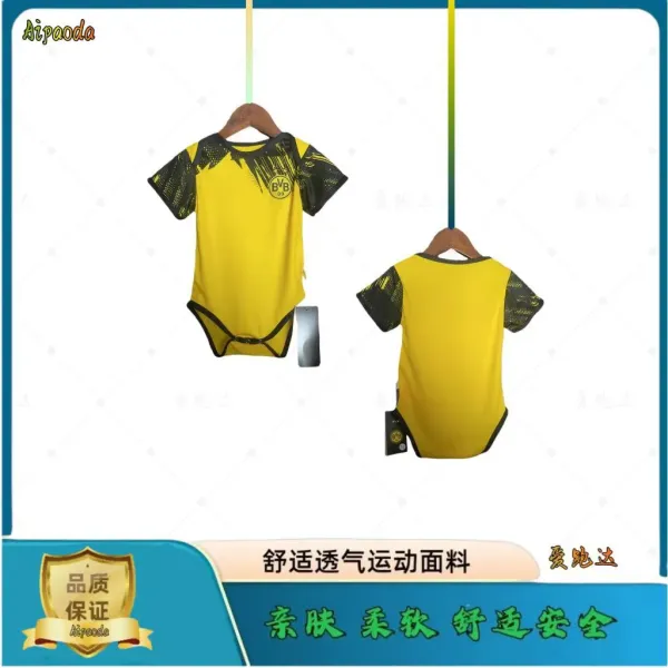 Borussia Dortmund Infant Jersey Yellow / Black Activewear - 1