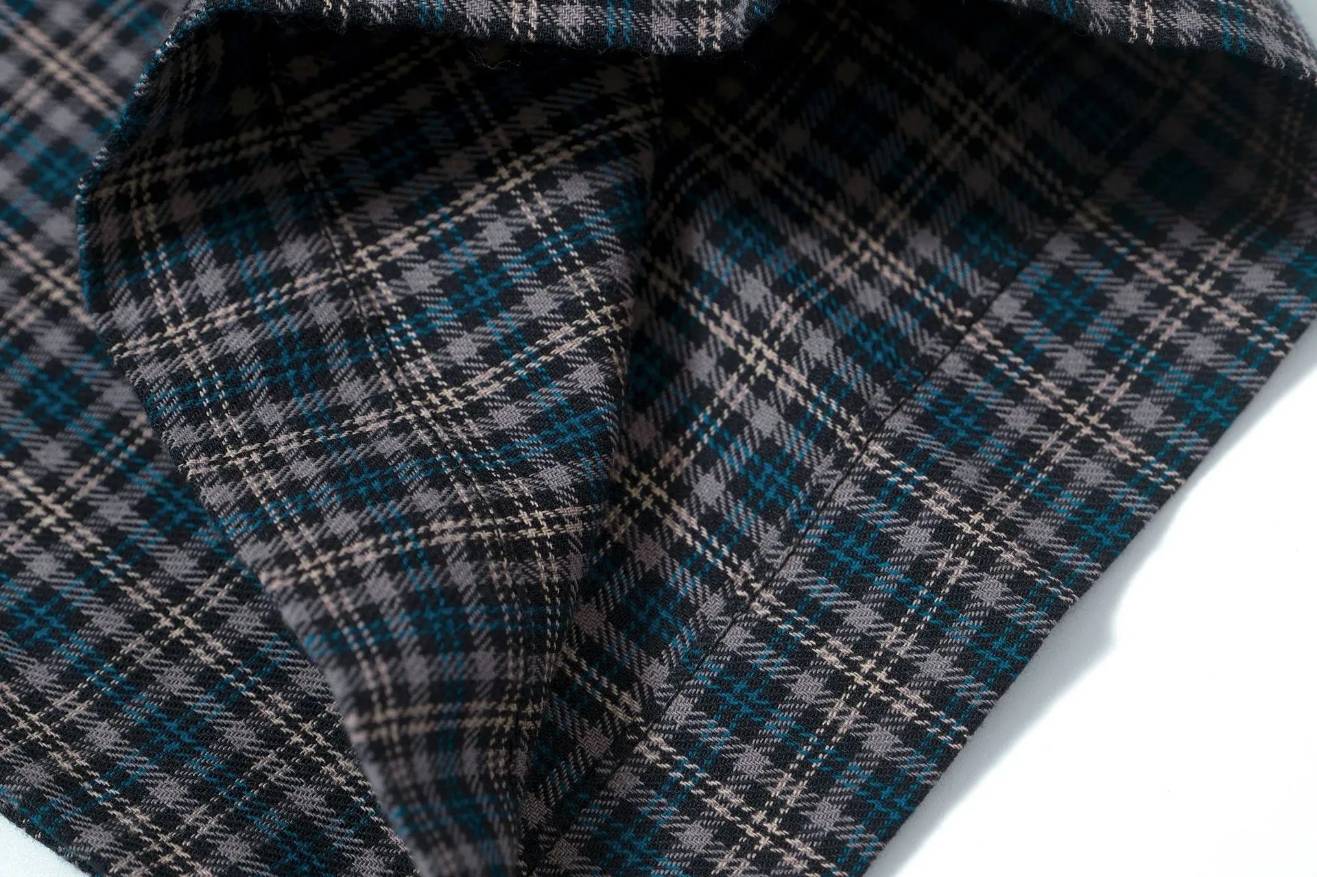 Acne Studios Plaid Shirt with Contrast Sleeves Red Beige - 13