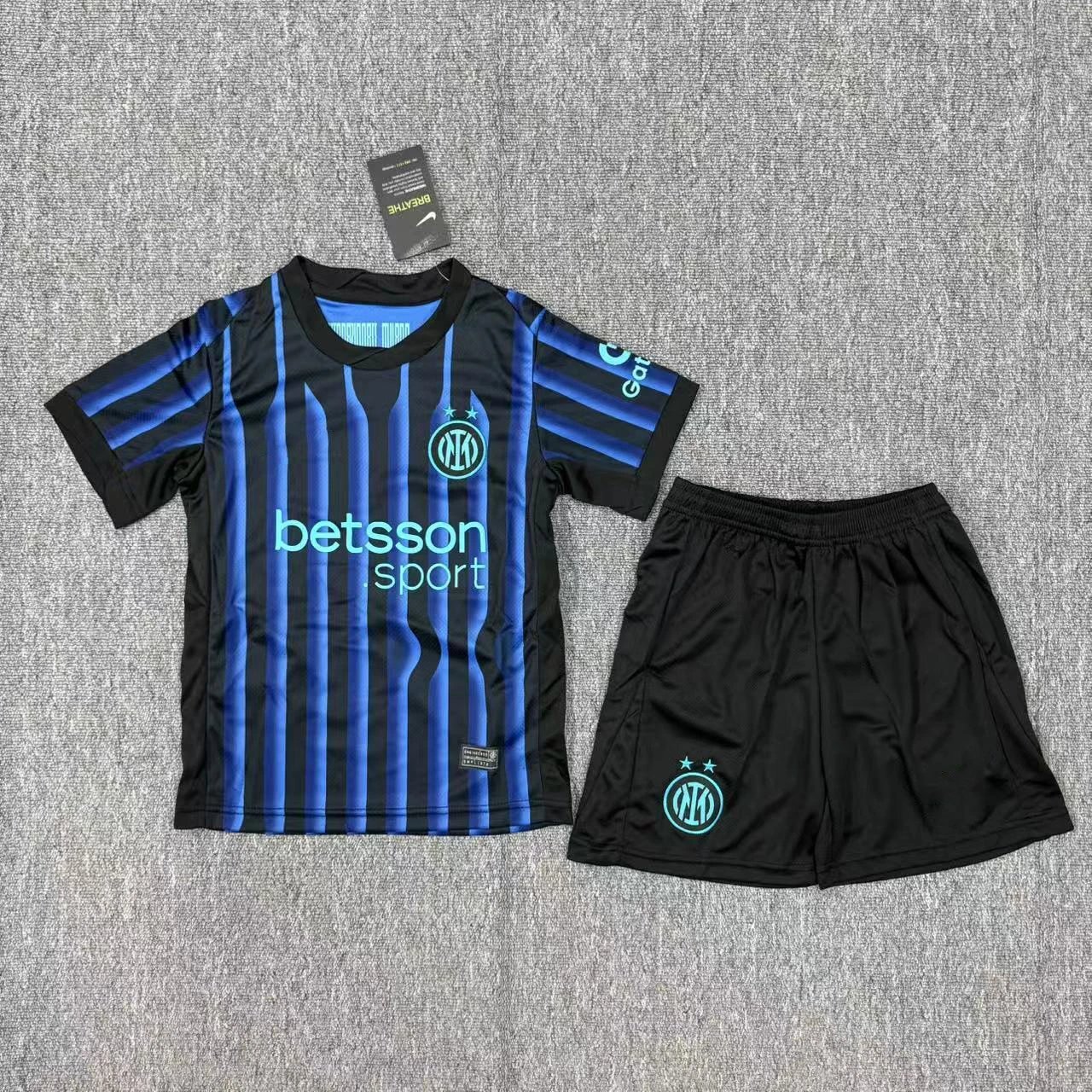 Design Newcastle United 2023-24 Third Kit Green / White Jersey and Shorts Set Sets - 9