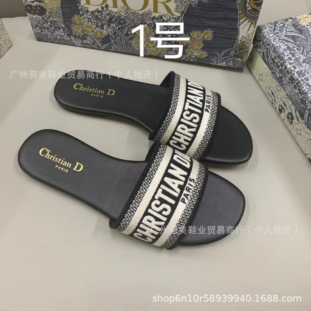 Christian Dior Slippers Dway logo-embroidered slide image 2