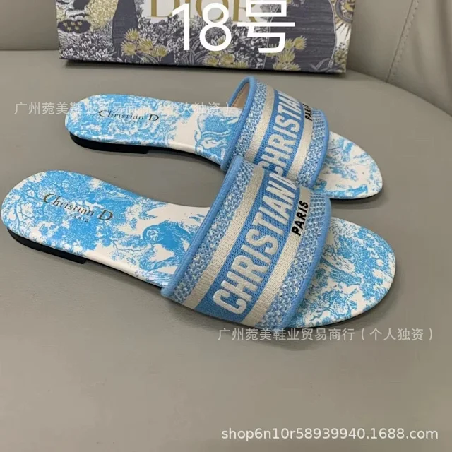 Christian Dior Slippers Dway logo-embroidered slide product detail image 12