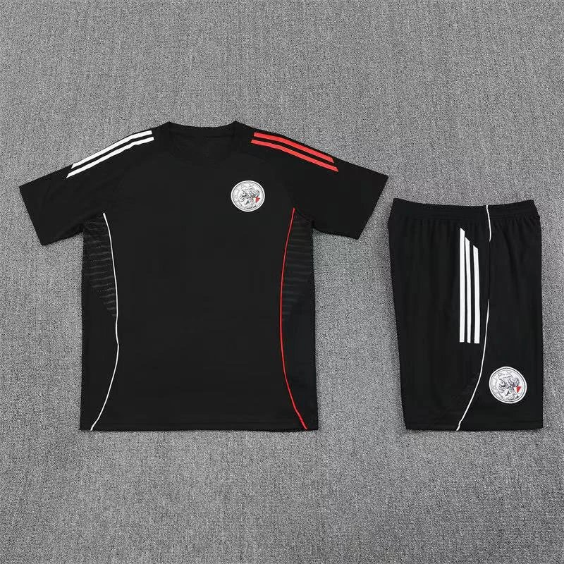 Real Madrid x Dragon Print Split-Color Jersey Set Pink / Black - 6