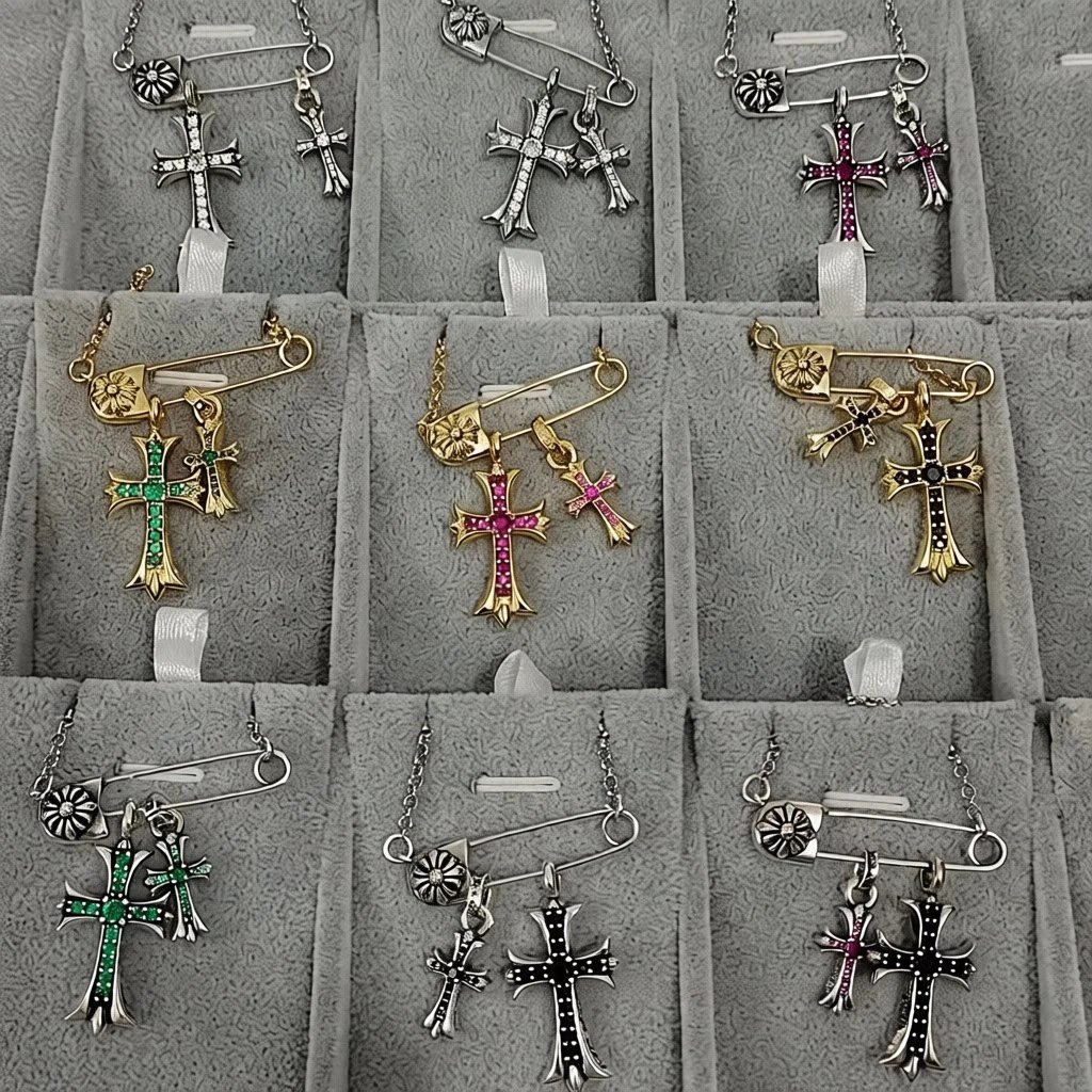Cross Pendant Neckla