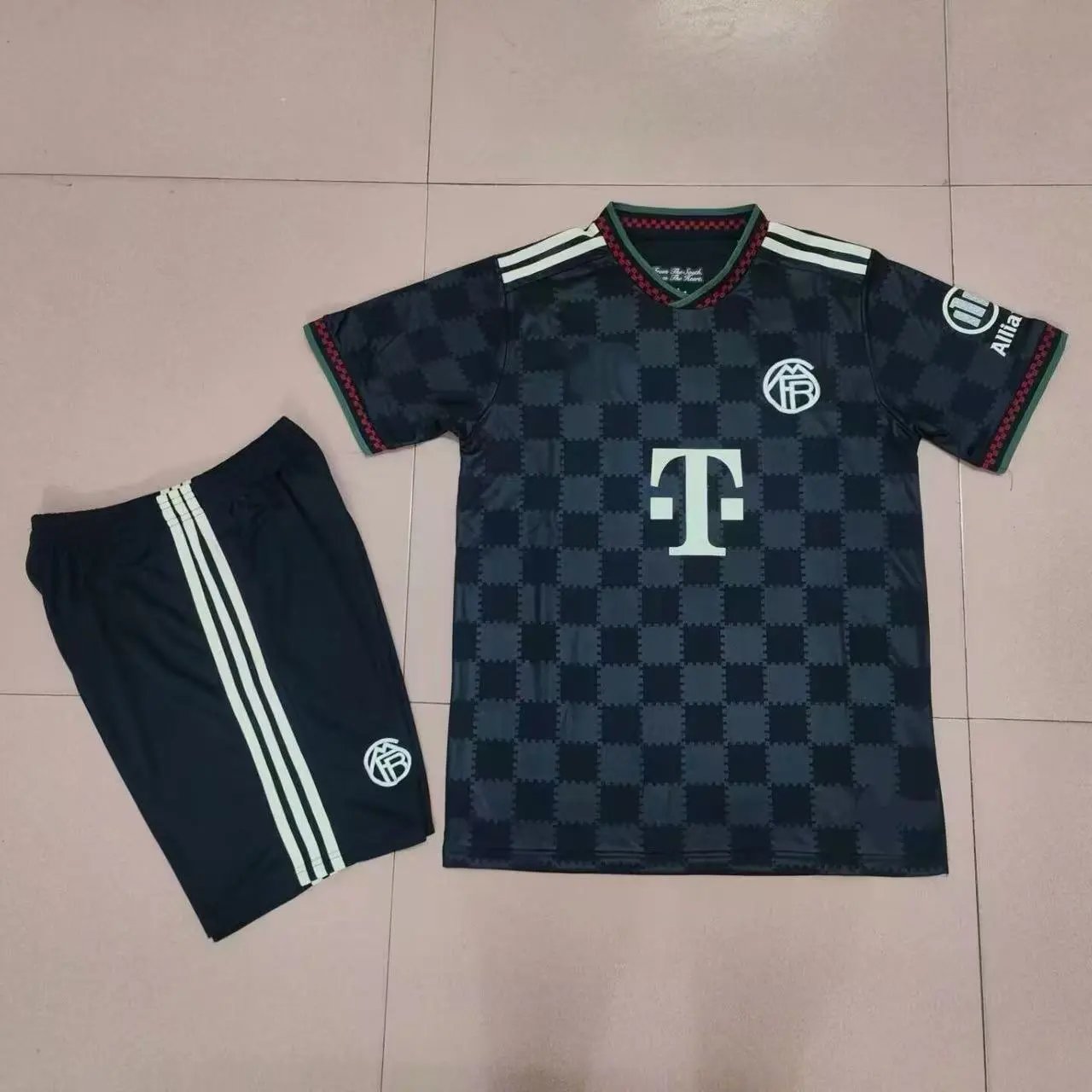 Flamengo Home Jersey and Shorts Set Red Black White - 27