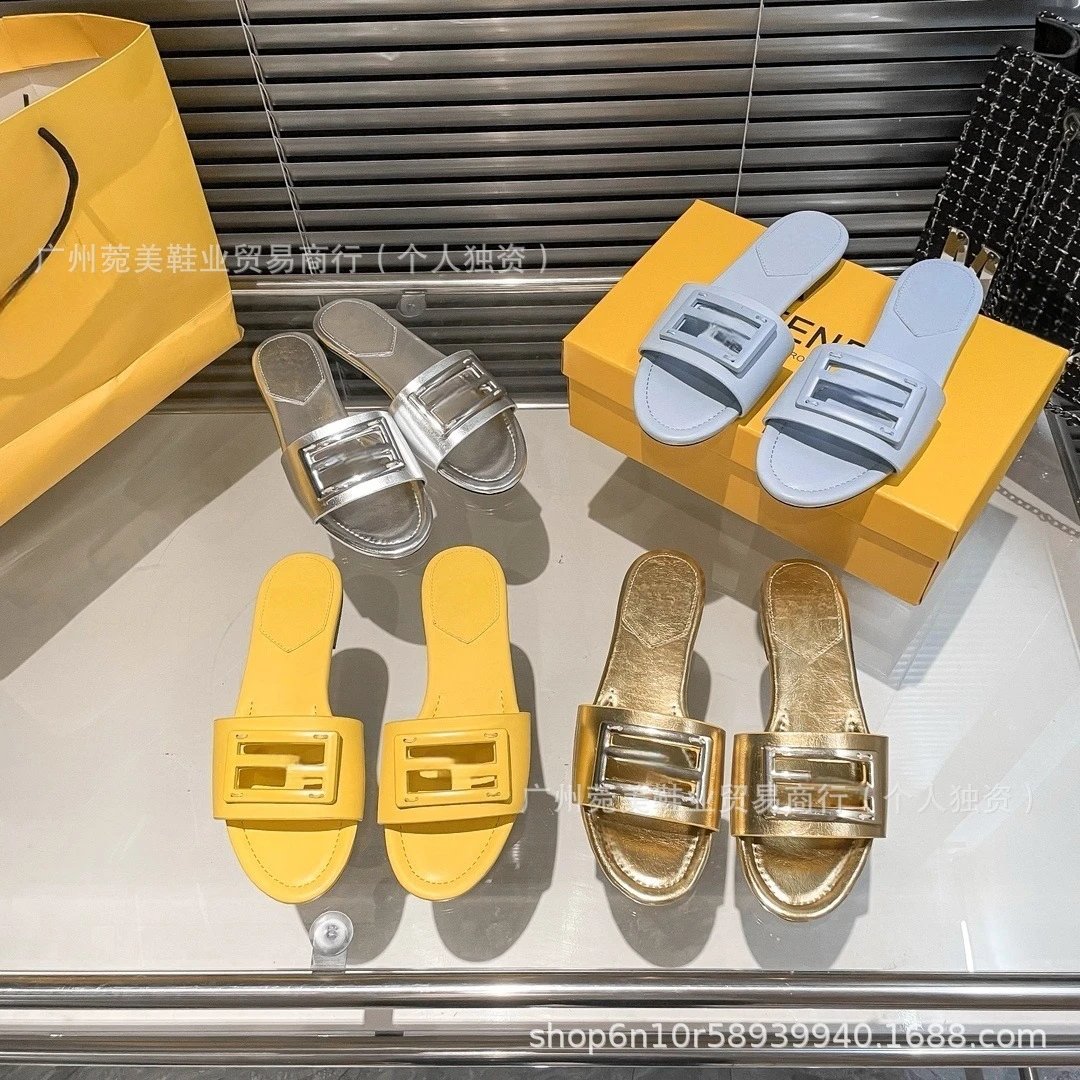 Design Silver Metallic Slide Sandals with Rectangular Buckle Detail Slippers - 4