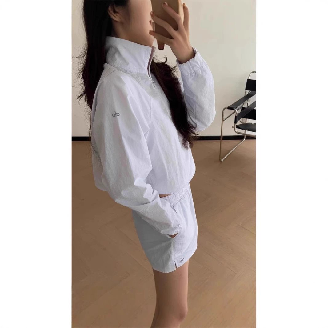 Alo Jackets Cropped half-zip windbreaker jacket image 5