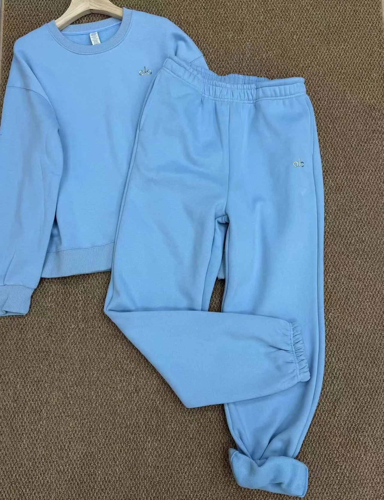 Alo Yoga Essential Crewneck Sweatshirt and Jogger Set Sky Blue - 17