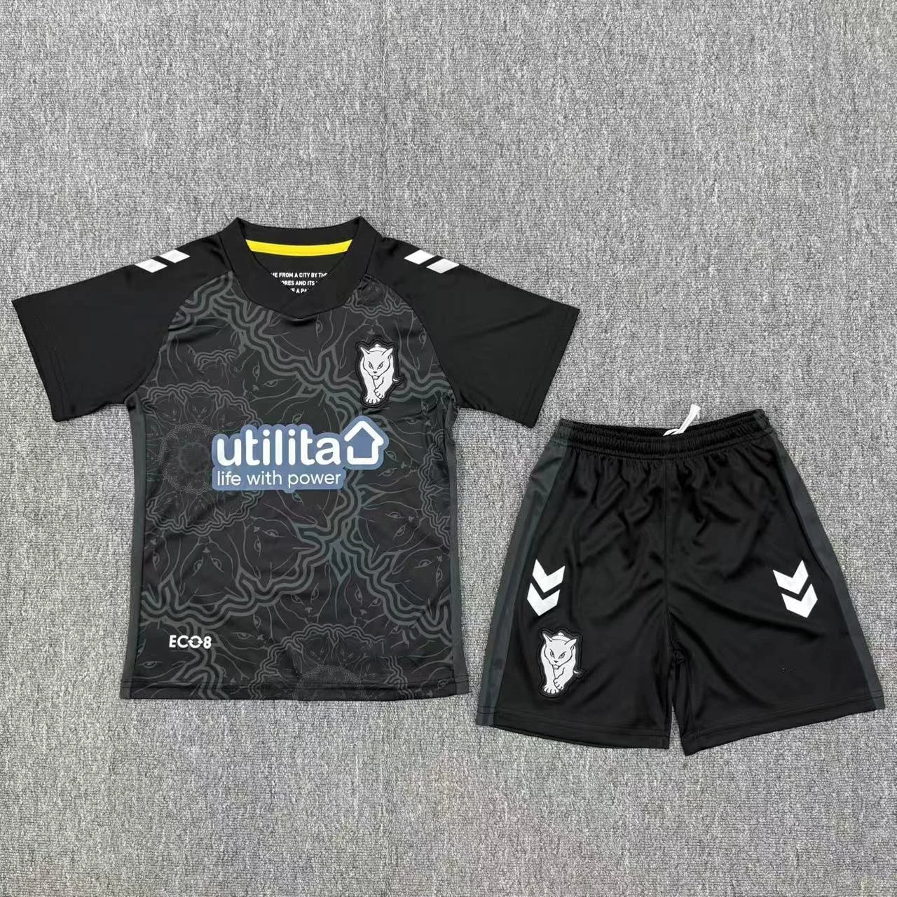 Design Newcastle United 2023-24 Third Kit Green / White Jersey and Shorts Set Sets - 2