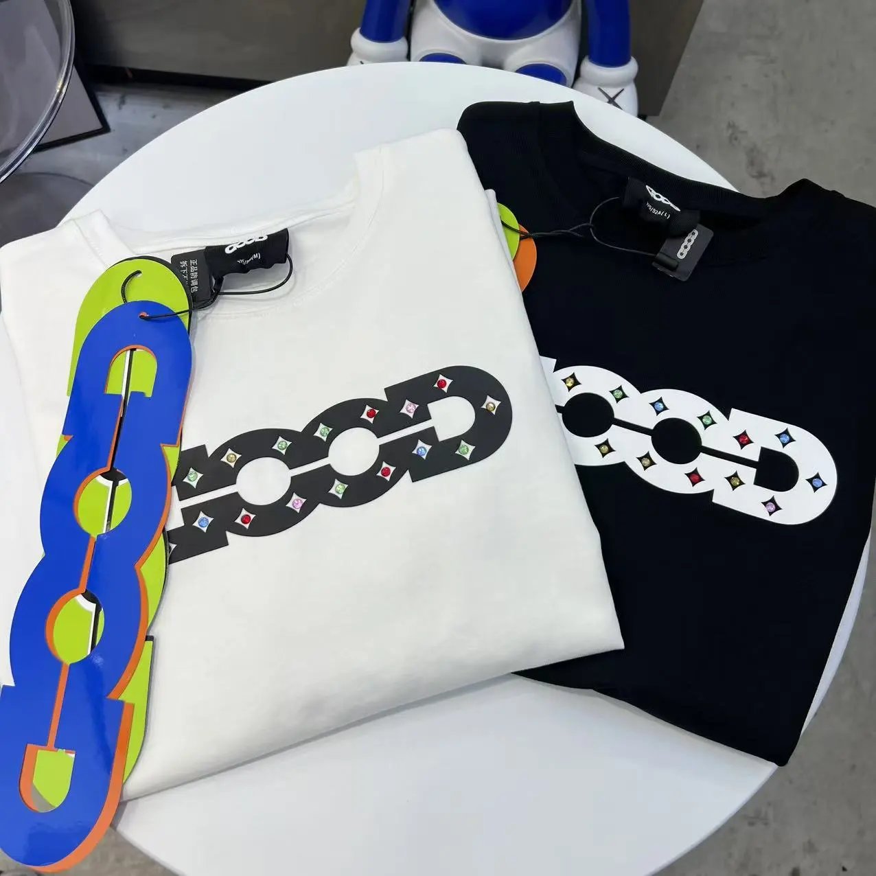 Balenciaga Chain Link Embellished Red T-Shirt - 7