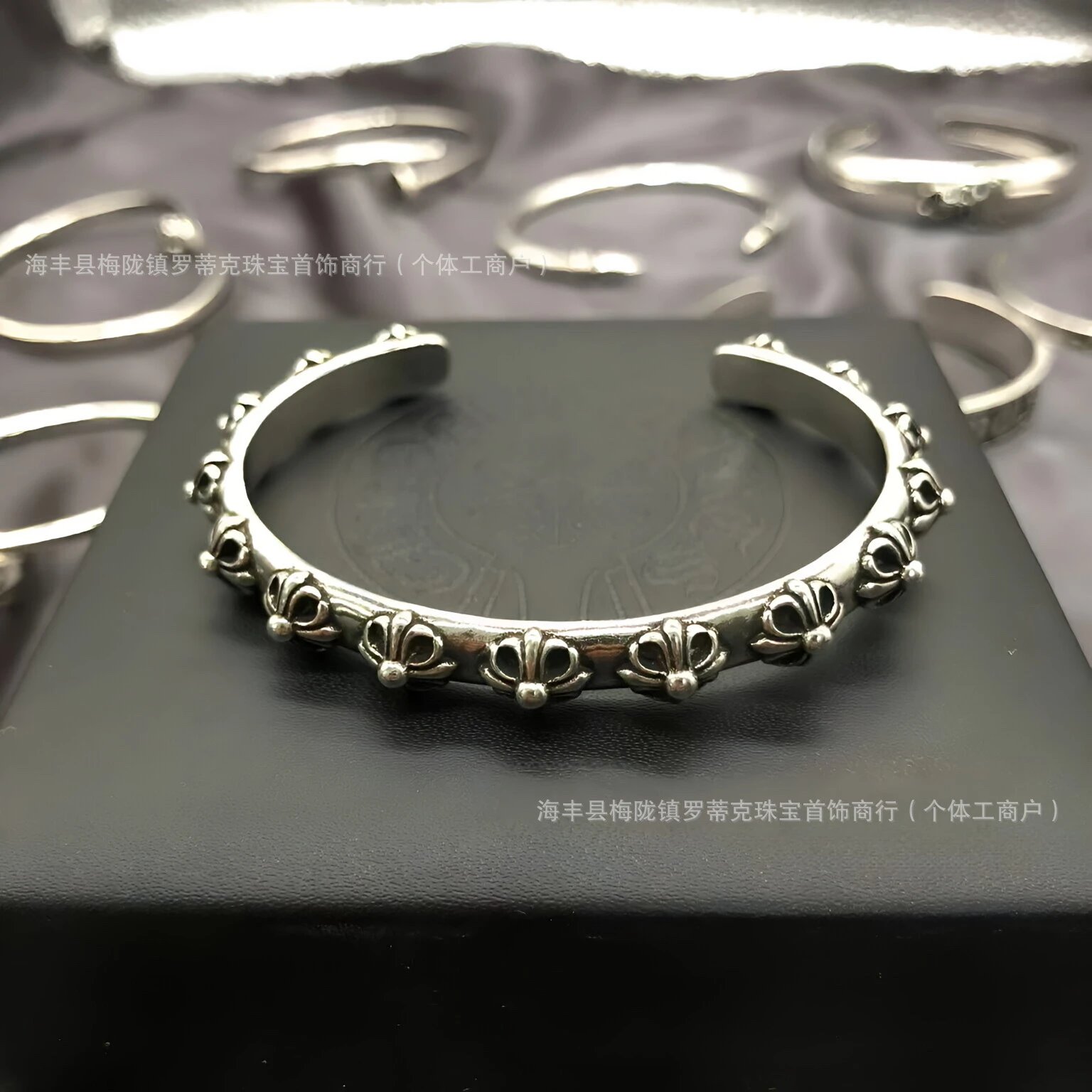 Design Handcrafted Floral Silver Cuff Bracelet Jewelry - 8