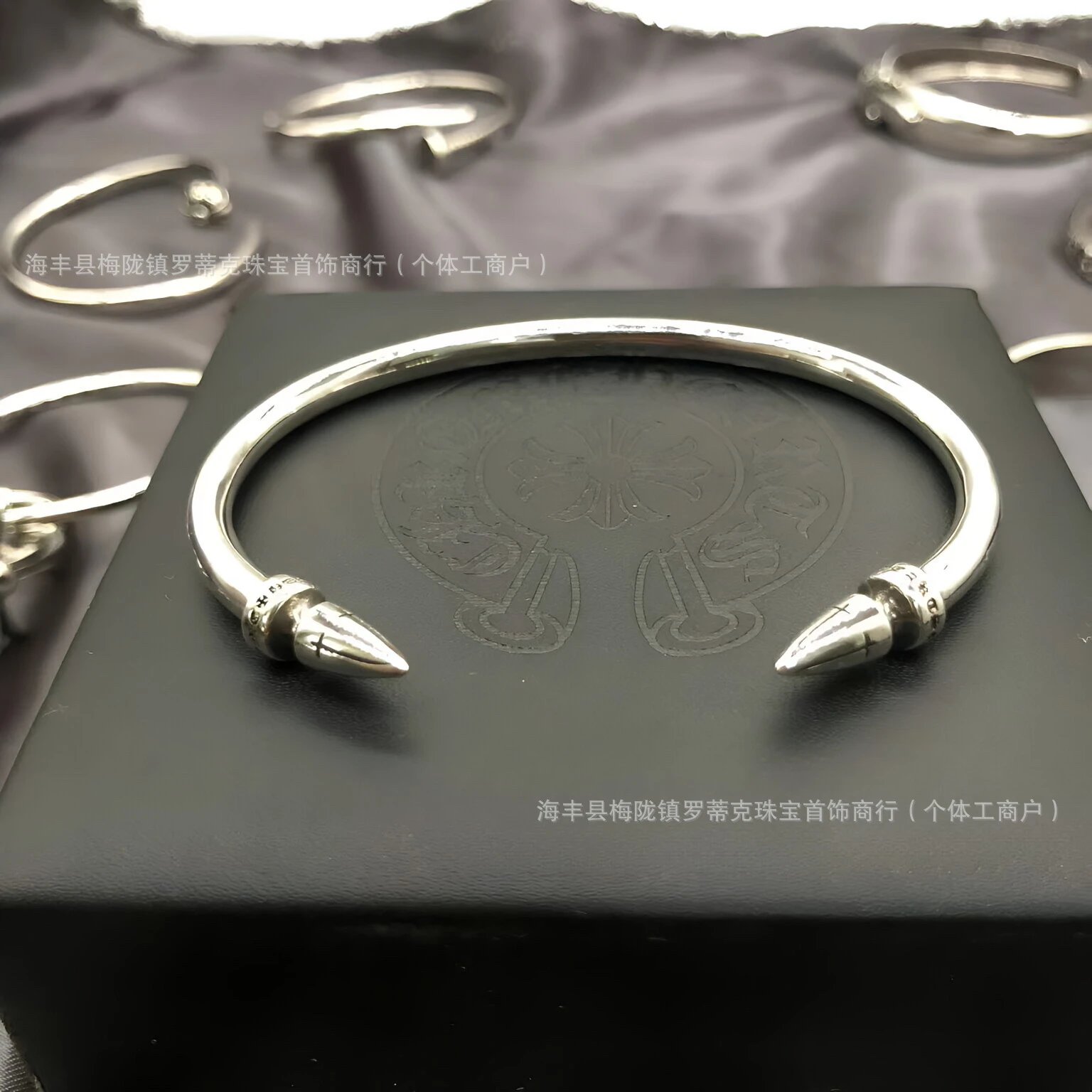 Design Handcrafted Floral Silver Cuff Bracelet Jewelry - 12