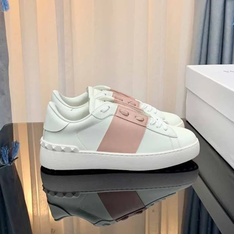 Unbranded Sneakers Low-Top Leather with Contrast Band and Pyramid Studs — Color 6 (White + Pink)