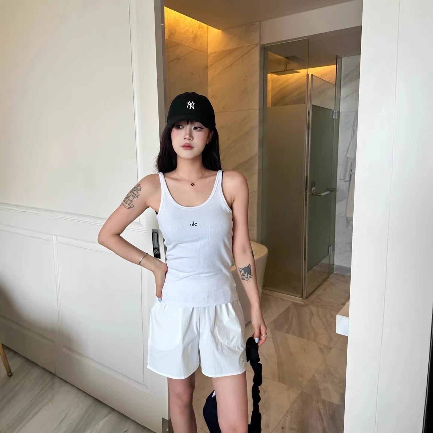 Alo Vests Ribbed Scoop-Neck Tank Top image 2