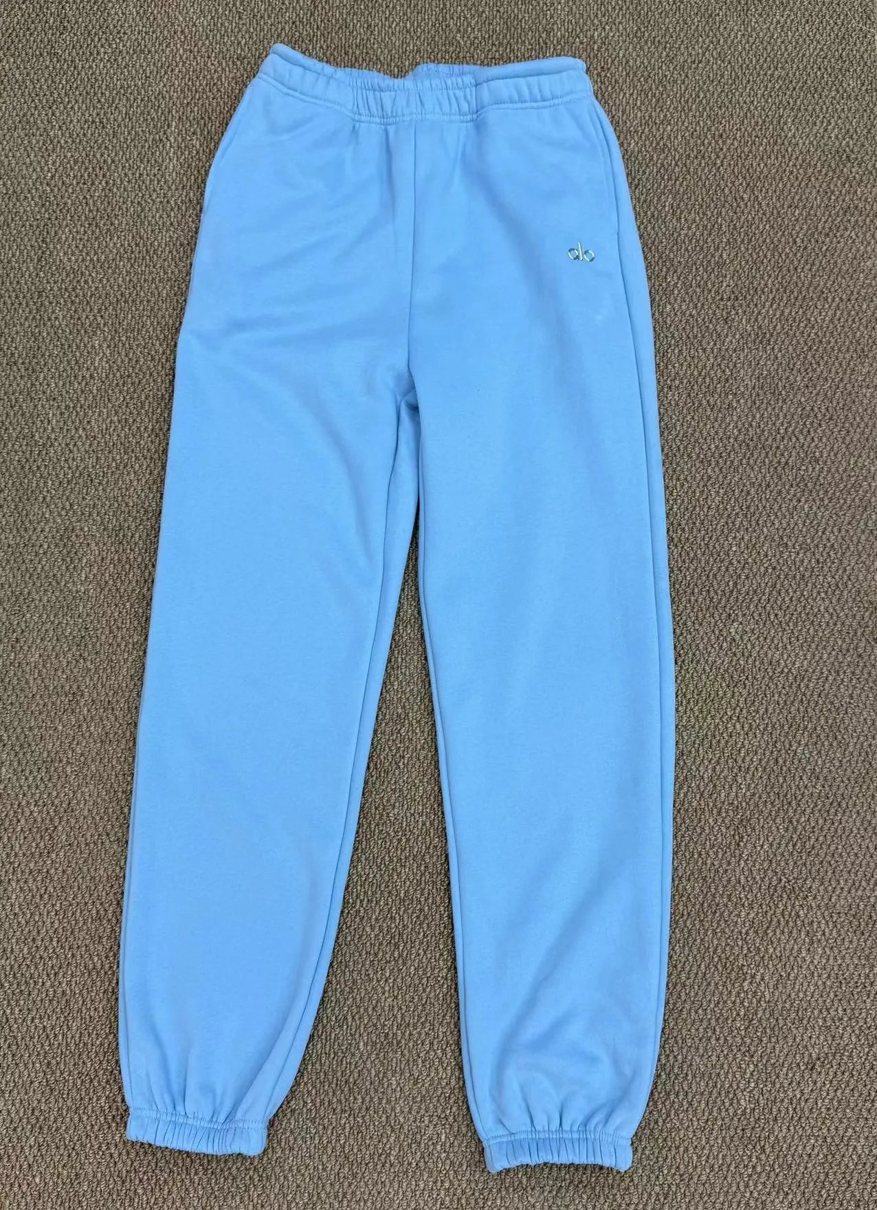 Alo Yoga Essential Crewneck Sweatshirt and Jogger Set Sky Blue - 18