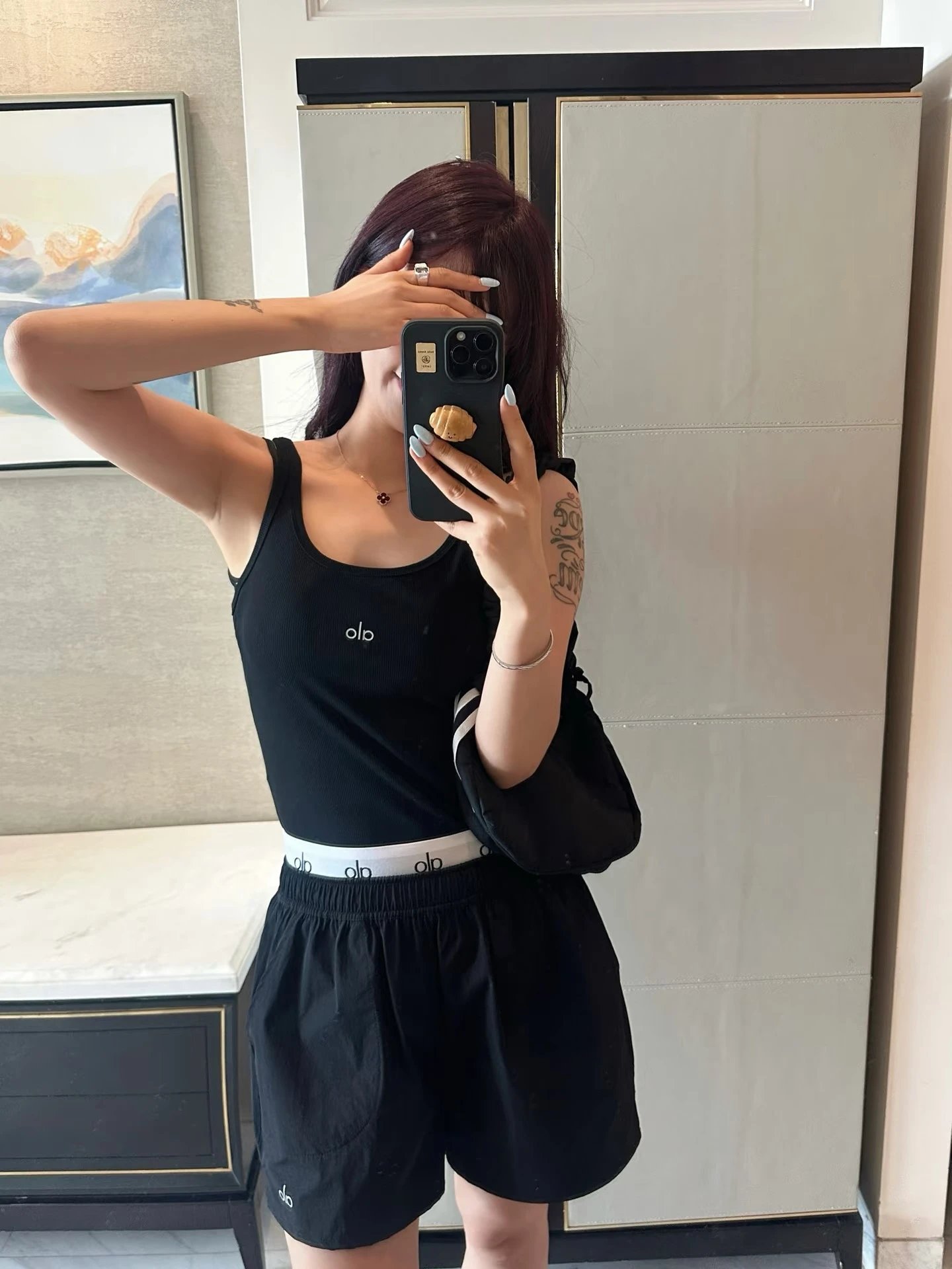 Alo Yoga Ribbed Tank Top Black Vest-Top - 13