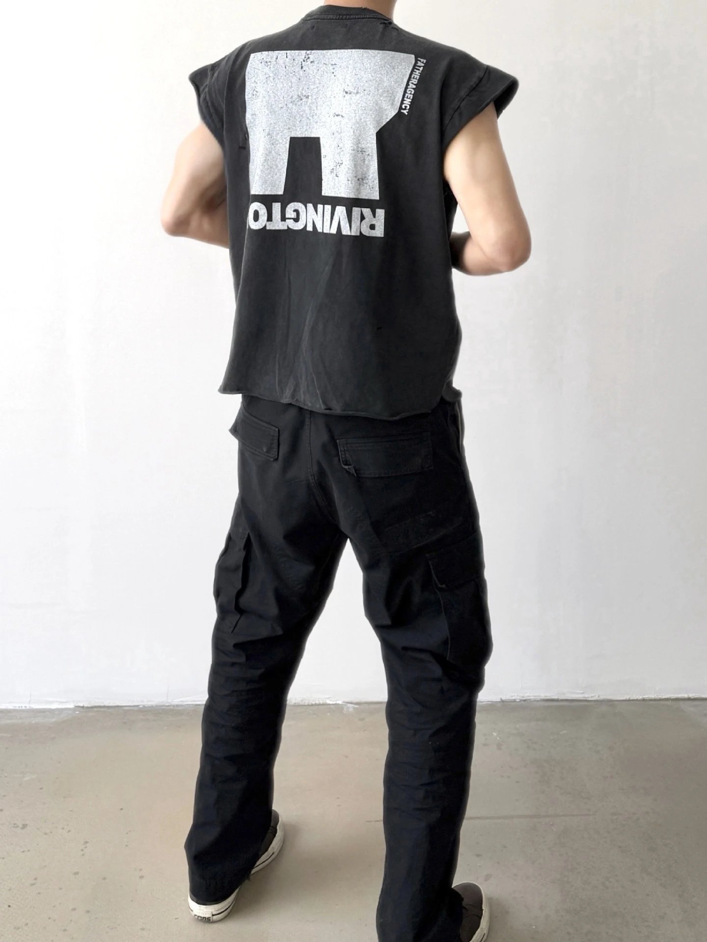 Design Sleeveless Graphic Tee Dark Gray T-Shirt - 5