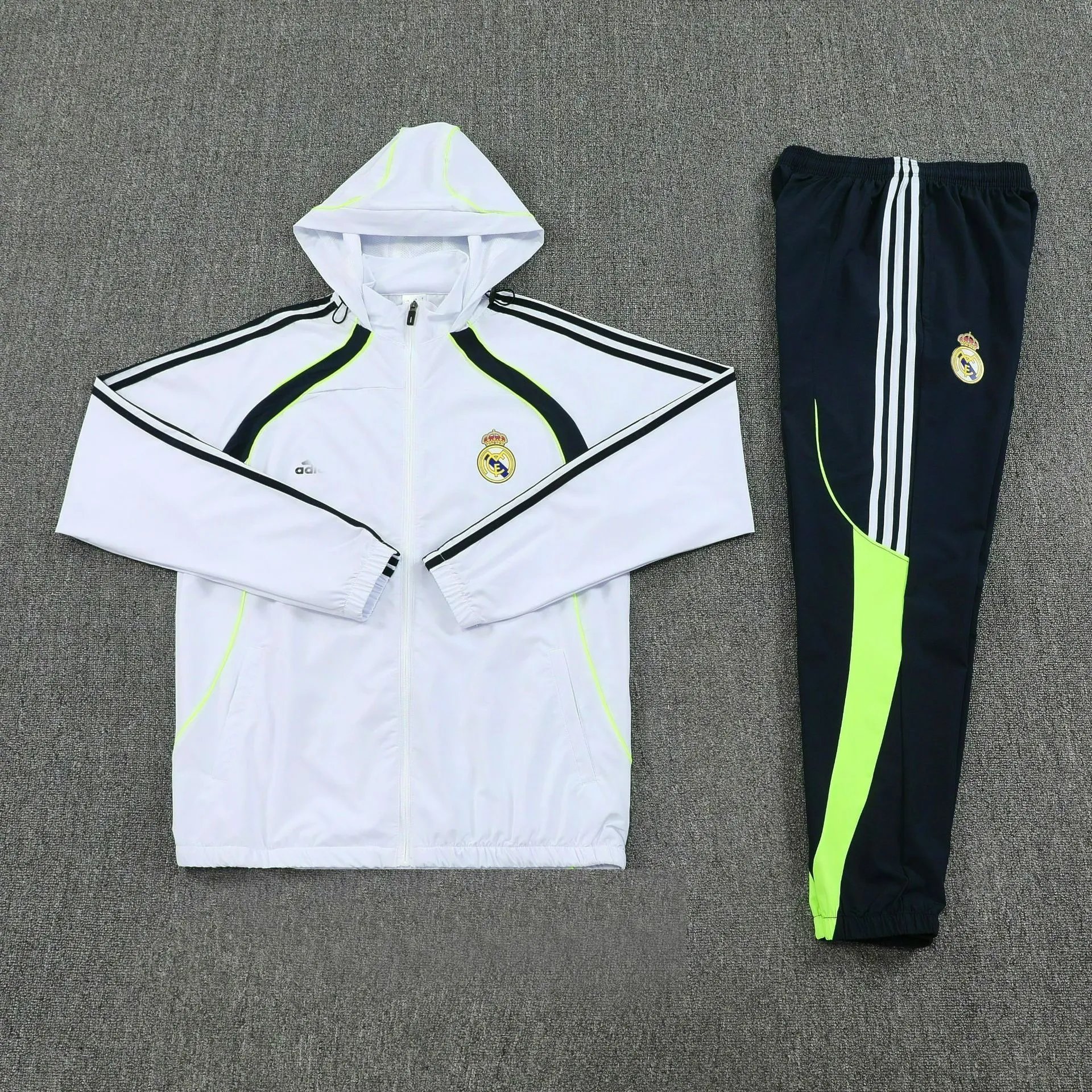 Adidas Manchester United Training Tracksuit Pink / Black - 11