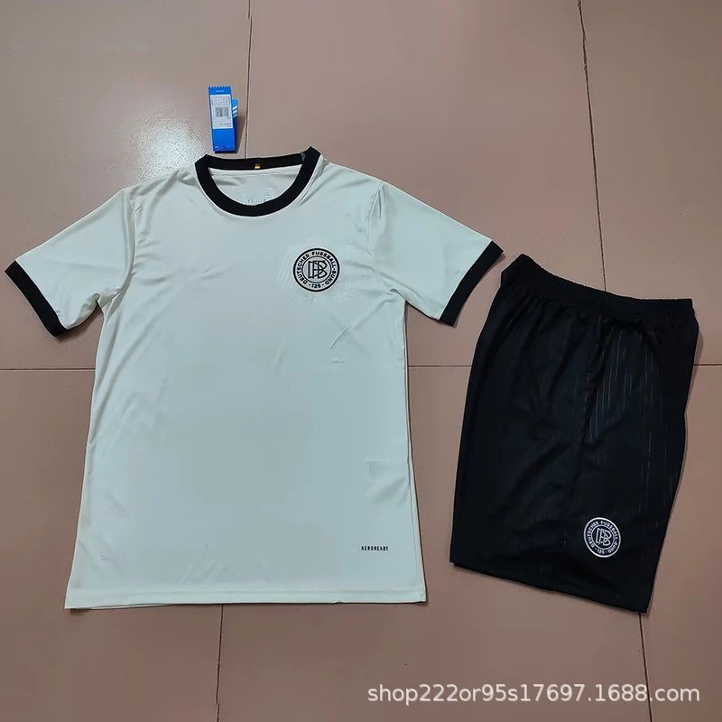 FC Barcelona Football Jerseys Children's jersey and shorts set — 125 German Commemorative Edition Set
