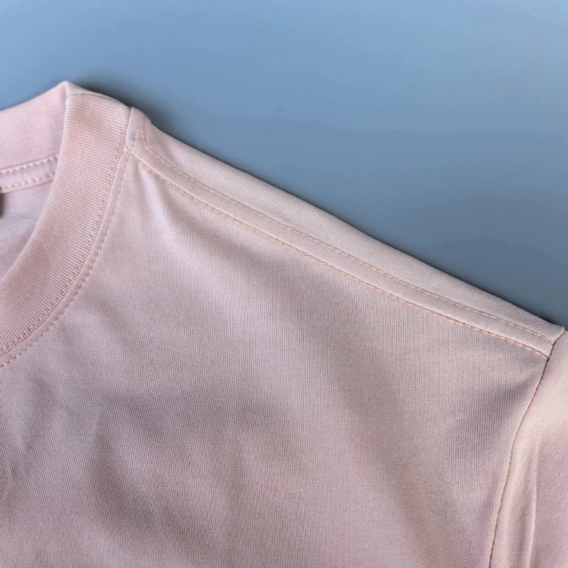 Design Minimalist Patch T-Shirt Dusty Pink T-Shirt - 32