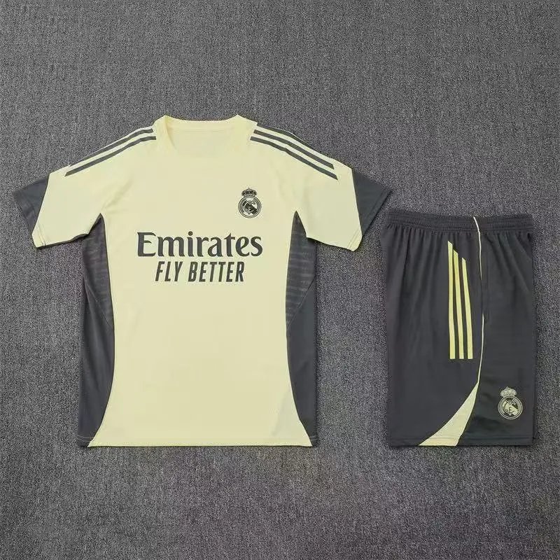 FC Barcelona Training Kit Yellow / Black Spotify Jersey and Shorts Sets - 4