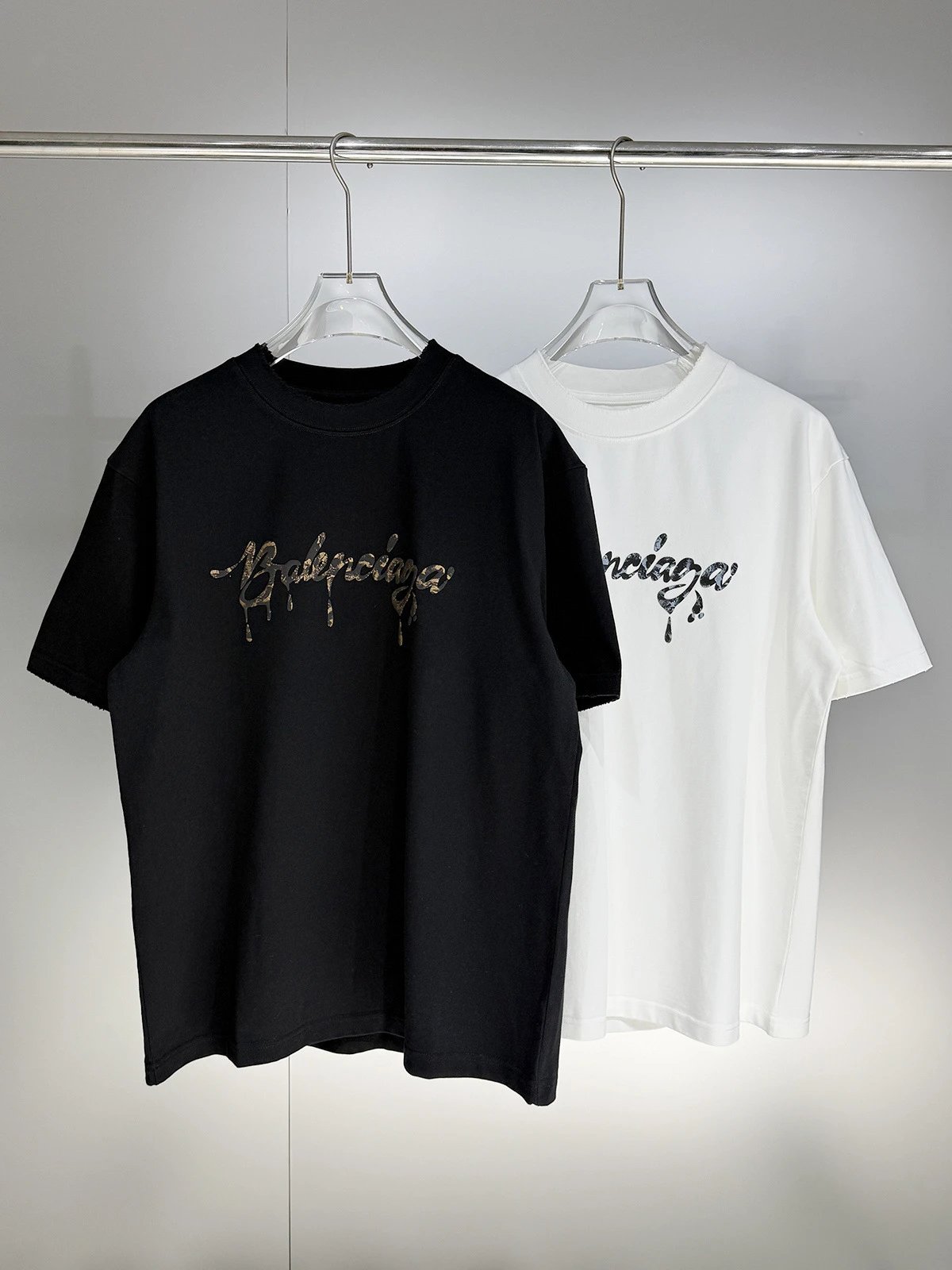 Lululemon Logo Tee White T-Shirt - 9
