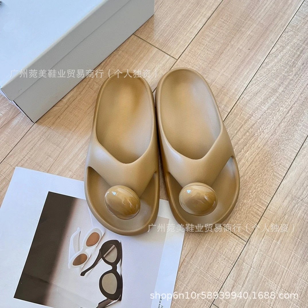 Design Bubble Slides White Slippers - 6