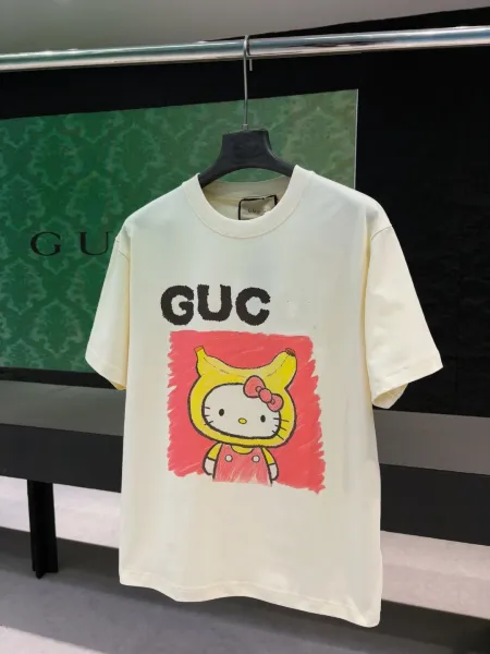 Gucci x Sanrio Hello Kitty Banana Print Cream T-Shirt - 1