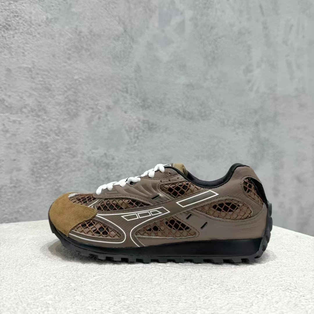 Bottega Veneta Sneakers Orbit Mesh — Coffee color