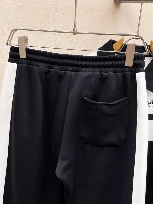 Unbranded Assorted zip-up tracksuit sets product detail image 4