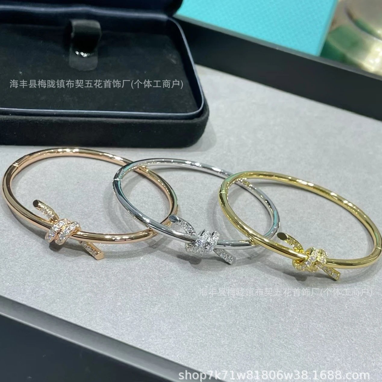 Fashion Knot Bracele