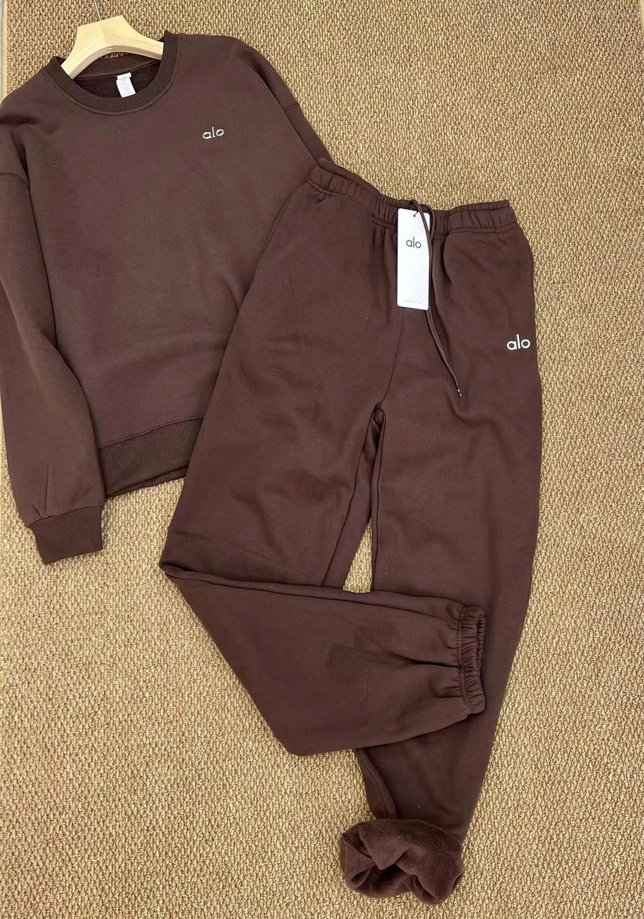 Alo Yoga Essential Crewneck Sweatshirt and Jogger Set Sky Blue - 3
