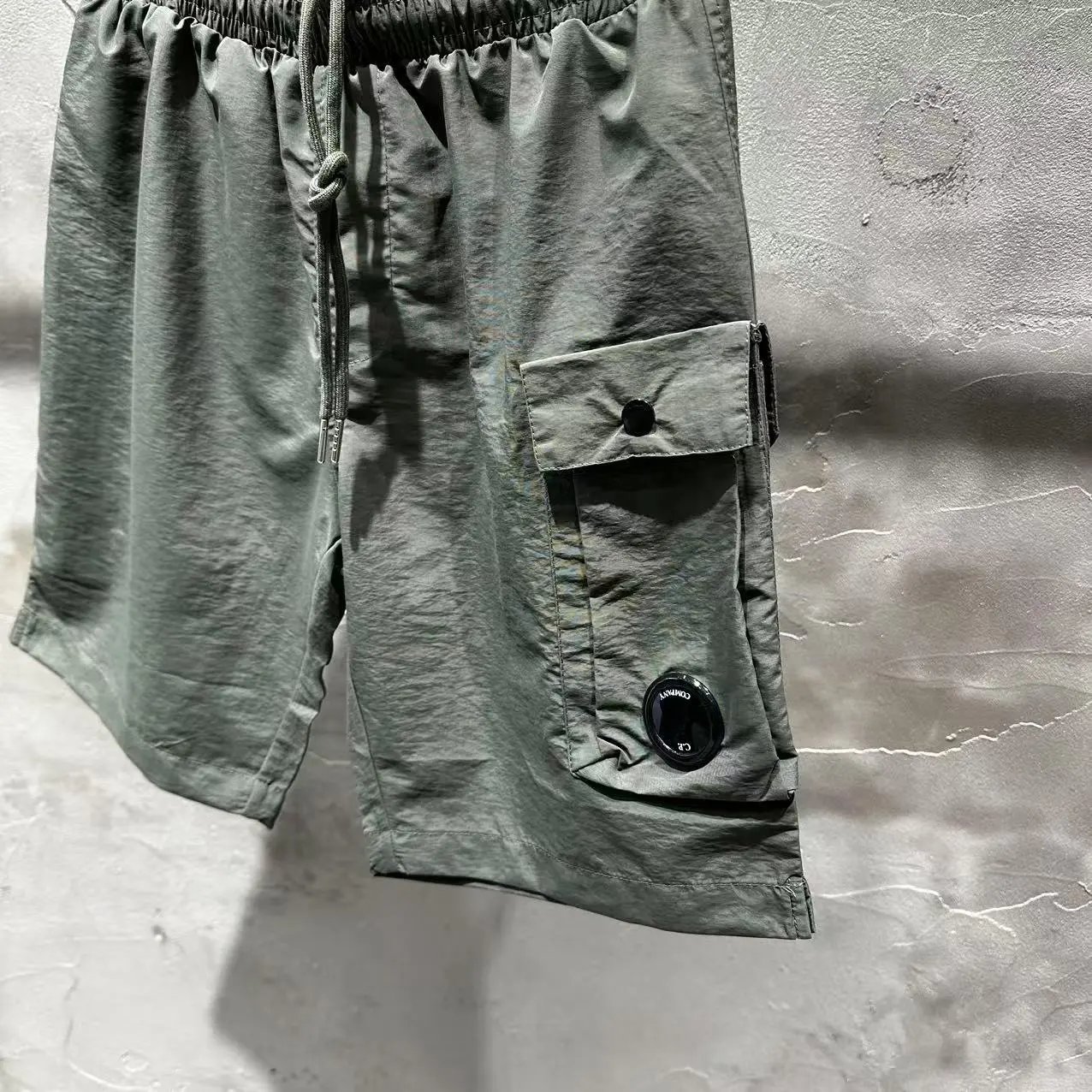 C.P. Company Goggle Pocket Shorts Blue - 11