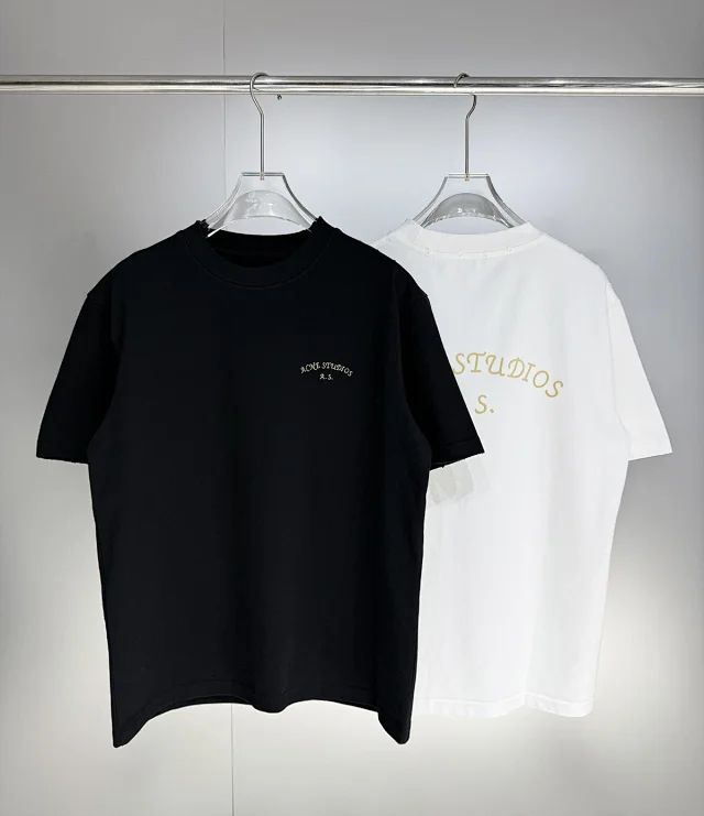 Balenciaga Multiple graphic T-shirt designs product detail image 31