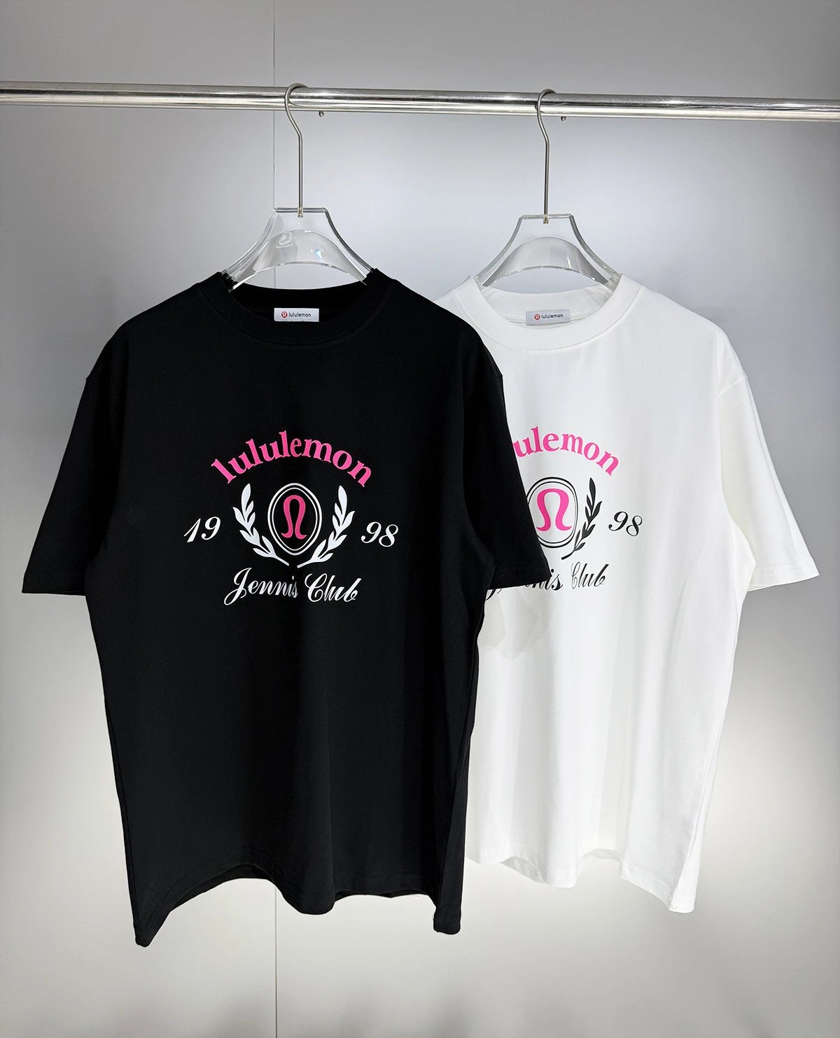 Lululemon Logo Tee White T-Shirt - 29