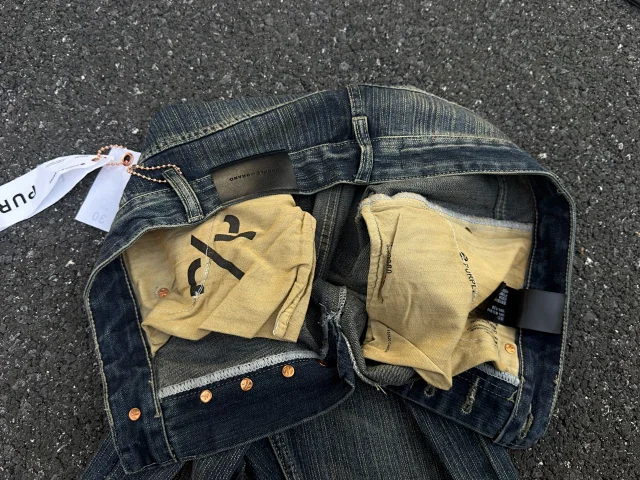 Purple Brand Jeans Style No. 00089, distressed washed denim product detail image 15