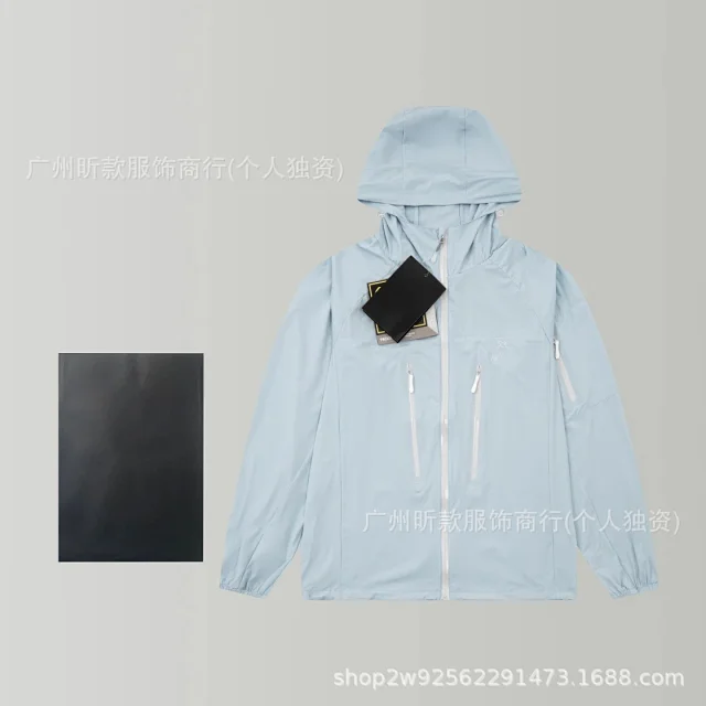 Arc'teryx Jackets Hooded lightweight zip jacket with pockets product detail image 10