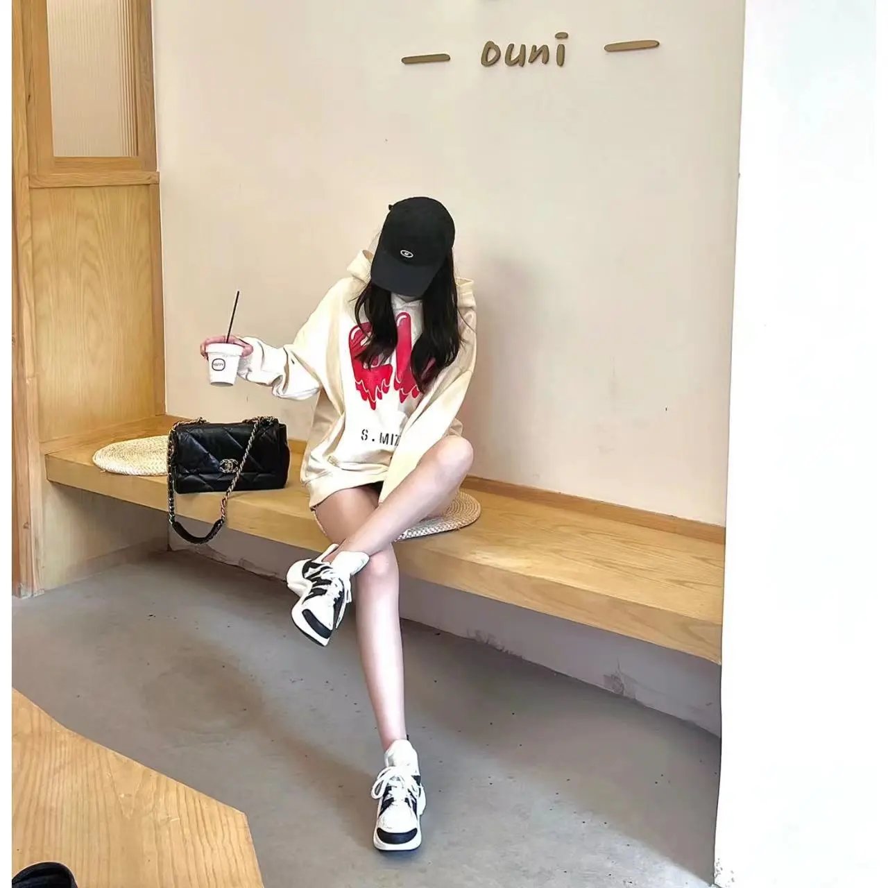 Louis Vuitton Archlight White and Sky Blue Sneakers Chunky Sneakers - 2