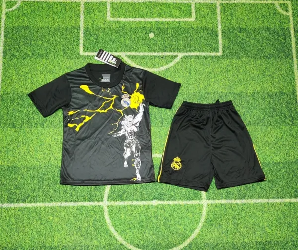 Real Madrid Graphic T-Shirt and Shorts Set Black / Yellow - 1